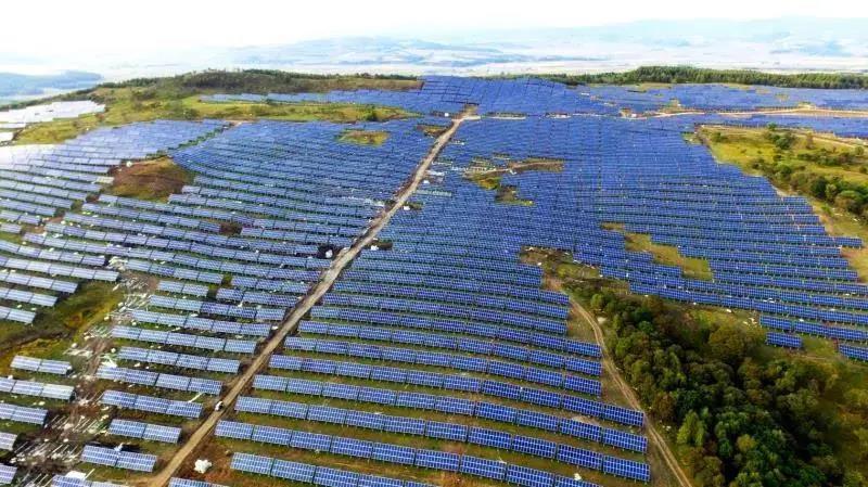 筑稳“压舱石”，东果博天备战平价新时代